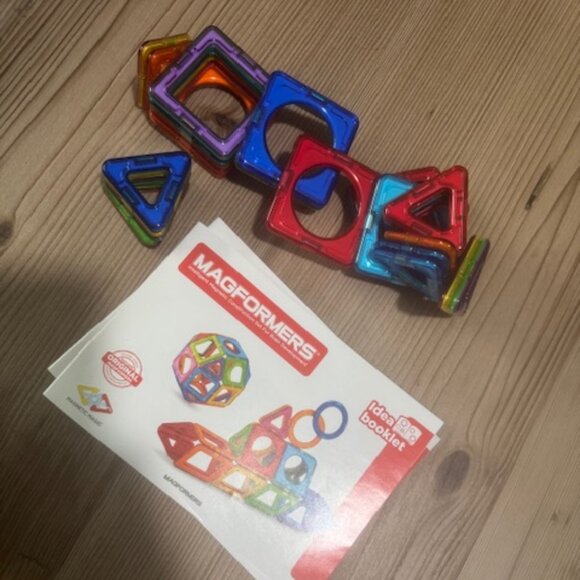Magformers Magnetic Building shapes - Picture 1 of 2